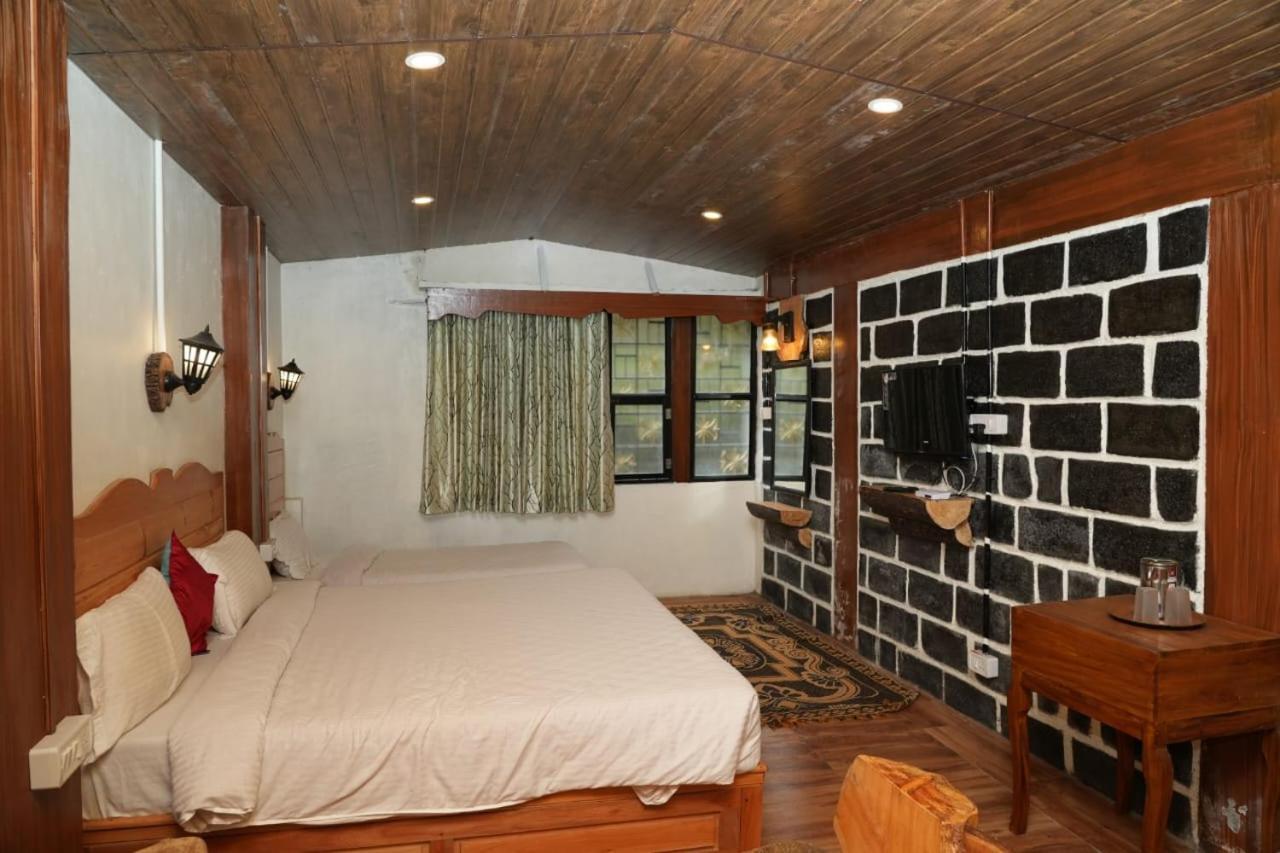 Vetrivel International By Brown Tree Resorts Кодайканал Екстериор снимка